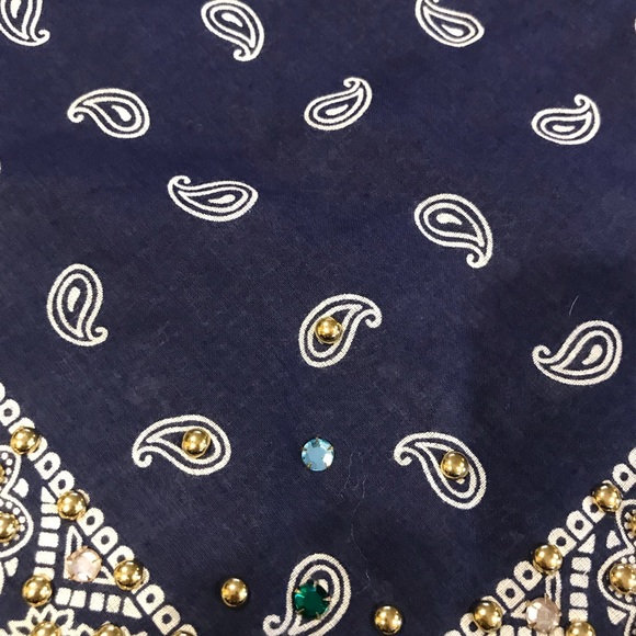 SAKS FIFTH AVENUE BEJEWELED SCARF - Picture 14 of 15